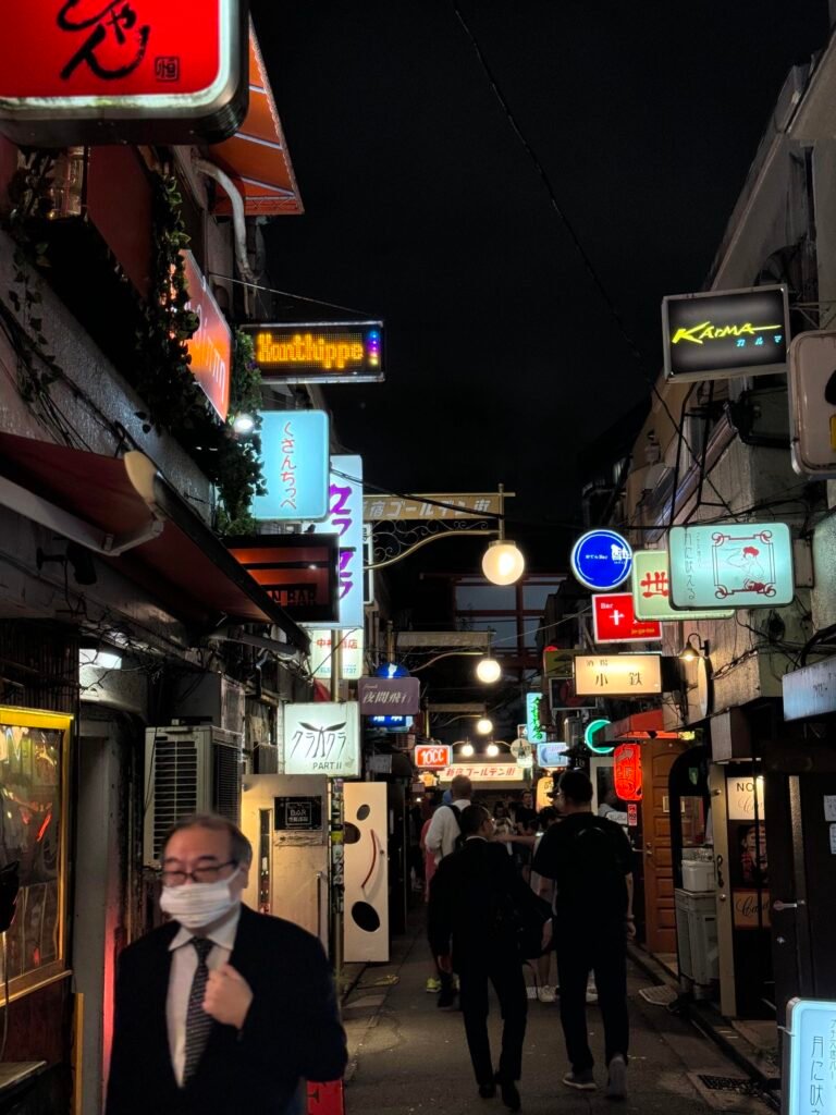 This is Shinjuku Golden Gai 0001 Image